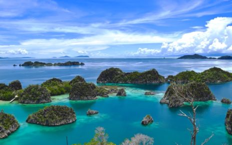 5 Destinasi Wisata Raja Ampat Yang Di Anggap Surganya Indonesia