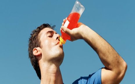 5 Efek Kesehatan yang Muncul Akibat Konsumsi Minuman Berenergi