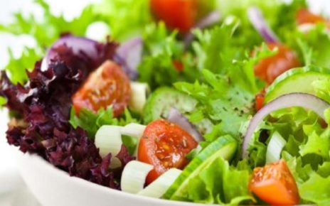 6 Mitos dalam Seporsi Salad