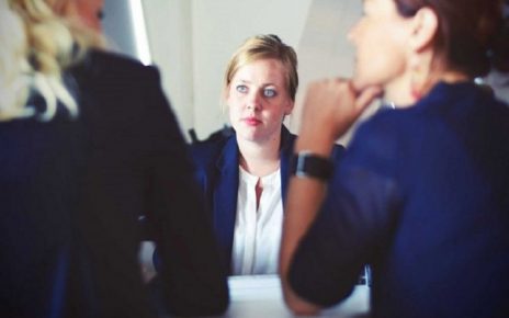 5 Hal yang Paling Sering Dirasakan jika Memiliki Seorang Bos Perempuan